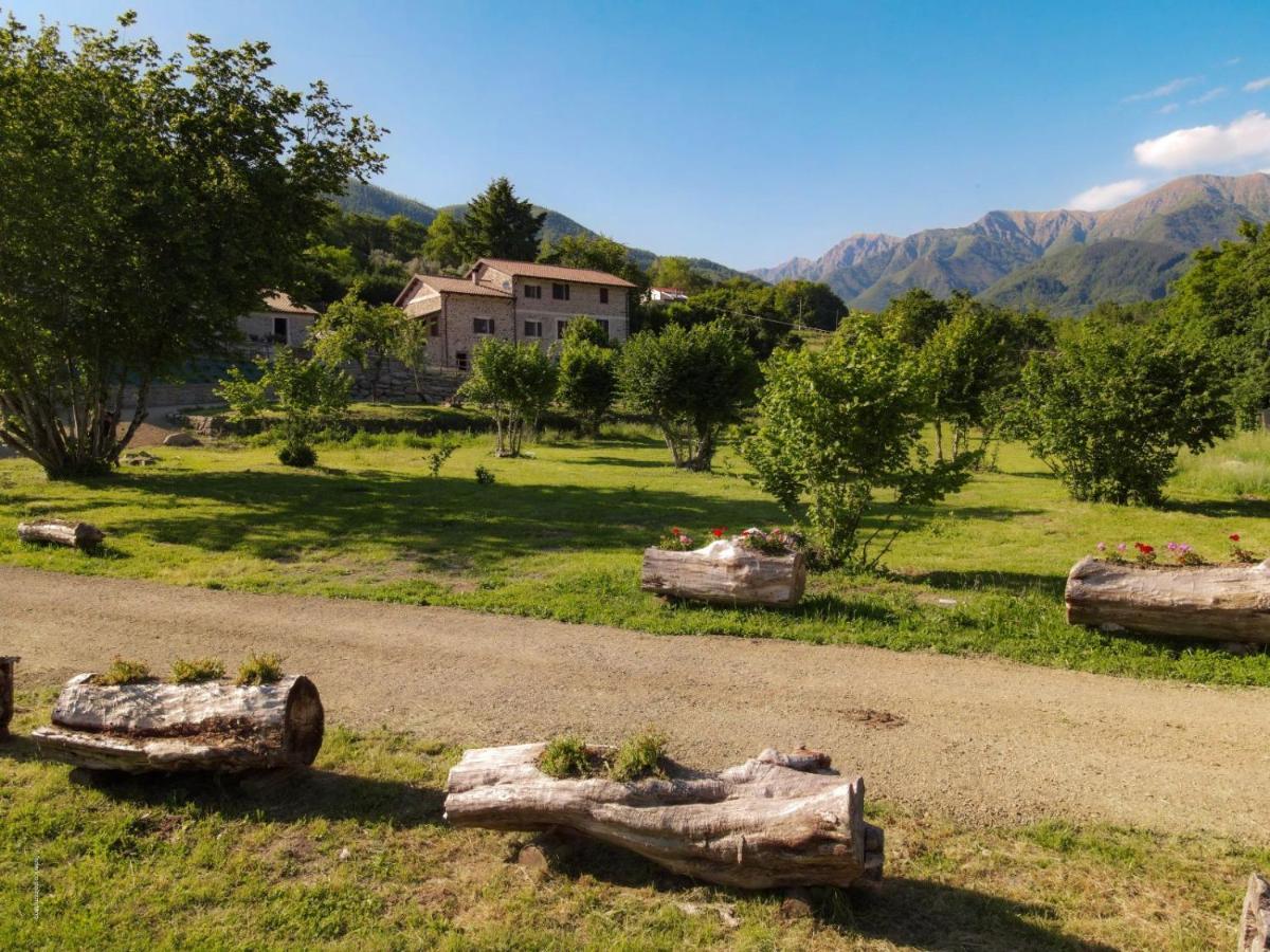Agriturismo La Cascina Dei Chicchi Bagnone Extérieur photo