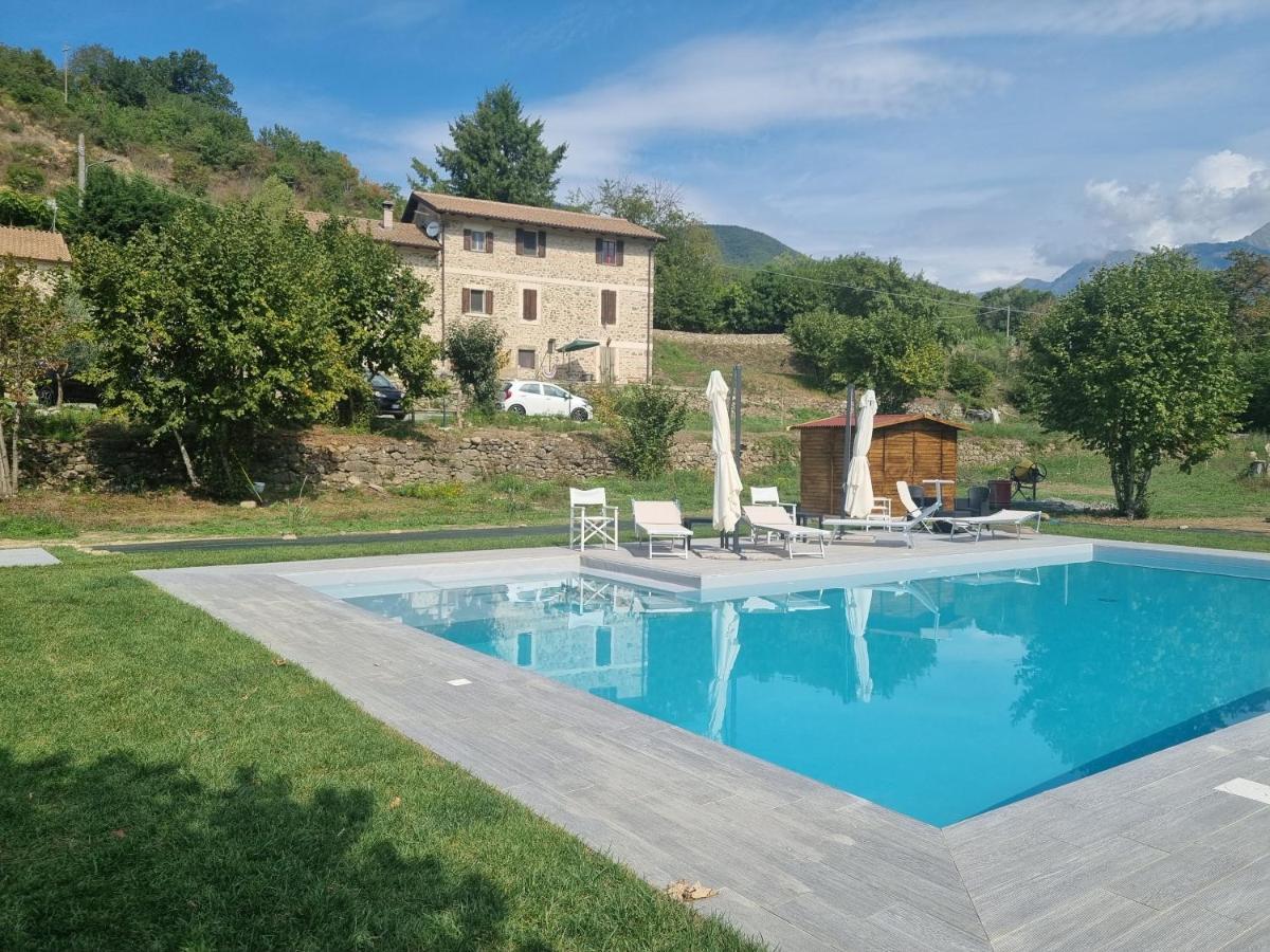Agriturismo La Cascina Dei Chicchi Bagnone Extérieur photo